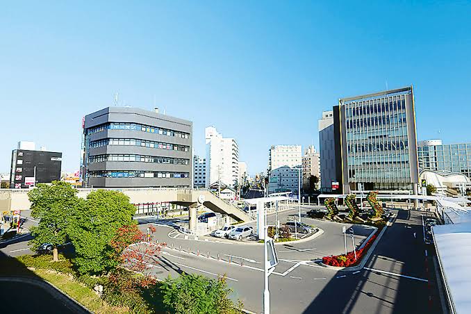 刈谷市の駅周辺の街並み